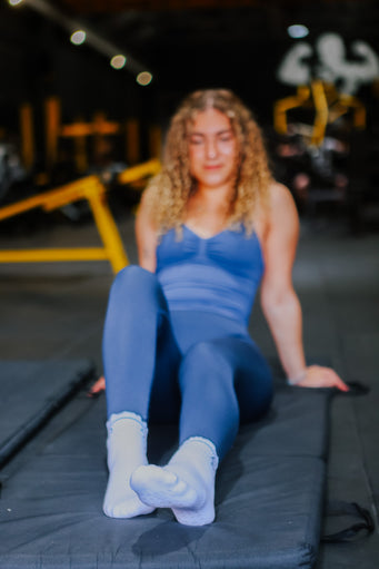 Kmoo White Frill Sports Socks | Quarter