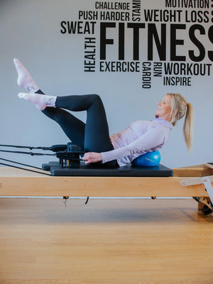 Kmoo Purple Frill Yoga Socks | Non-Slip Quarter